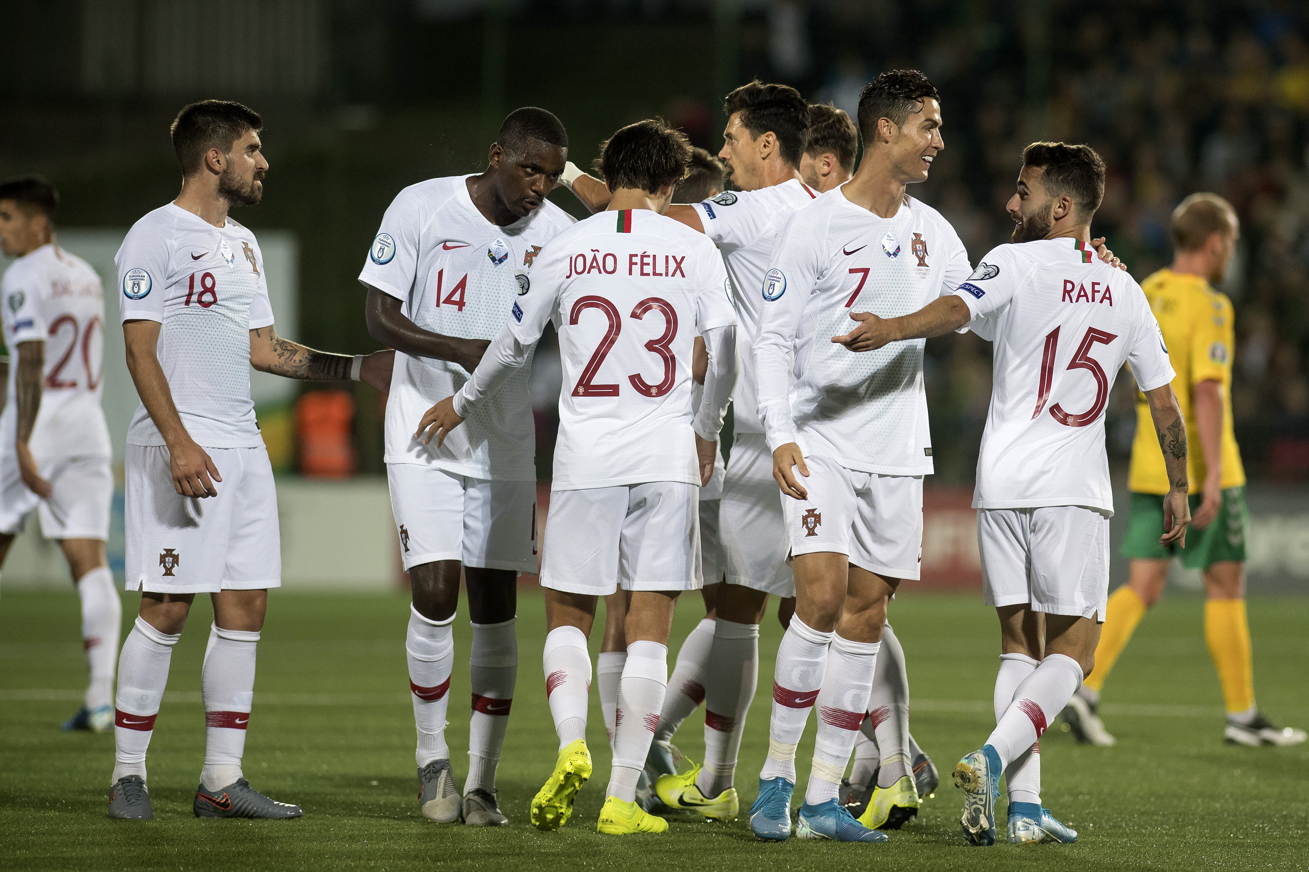 星空体育-德国大胜立陶宛，锁定欧锦赛16强席位