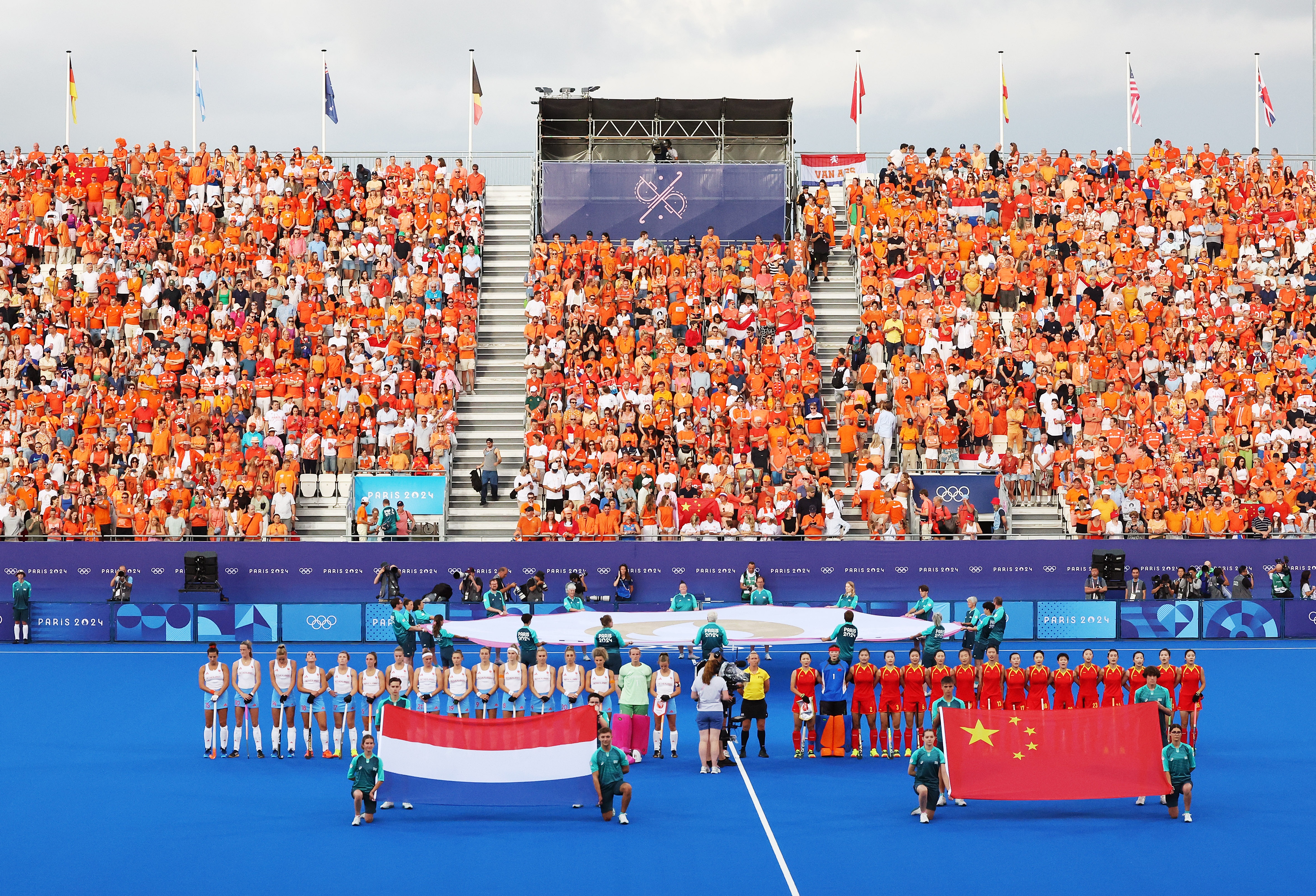 女子曲棍球赛事惊险终结,荷兰队夺冠称霸 女子曲棍球赛事惊险终结,荷兰队夺冠称霸