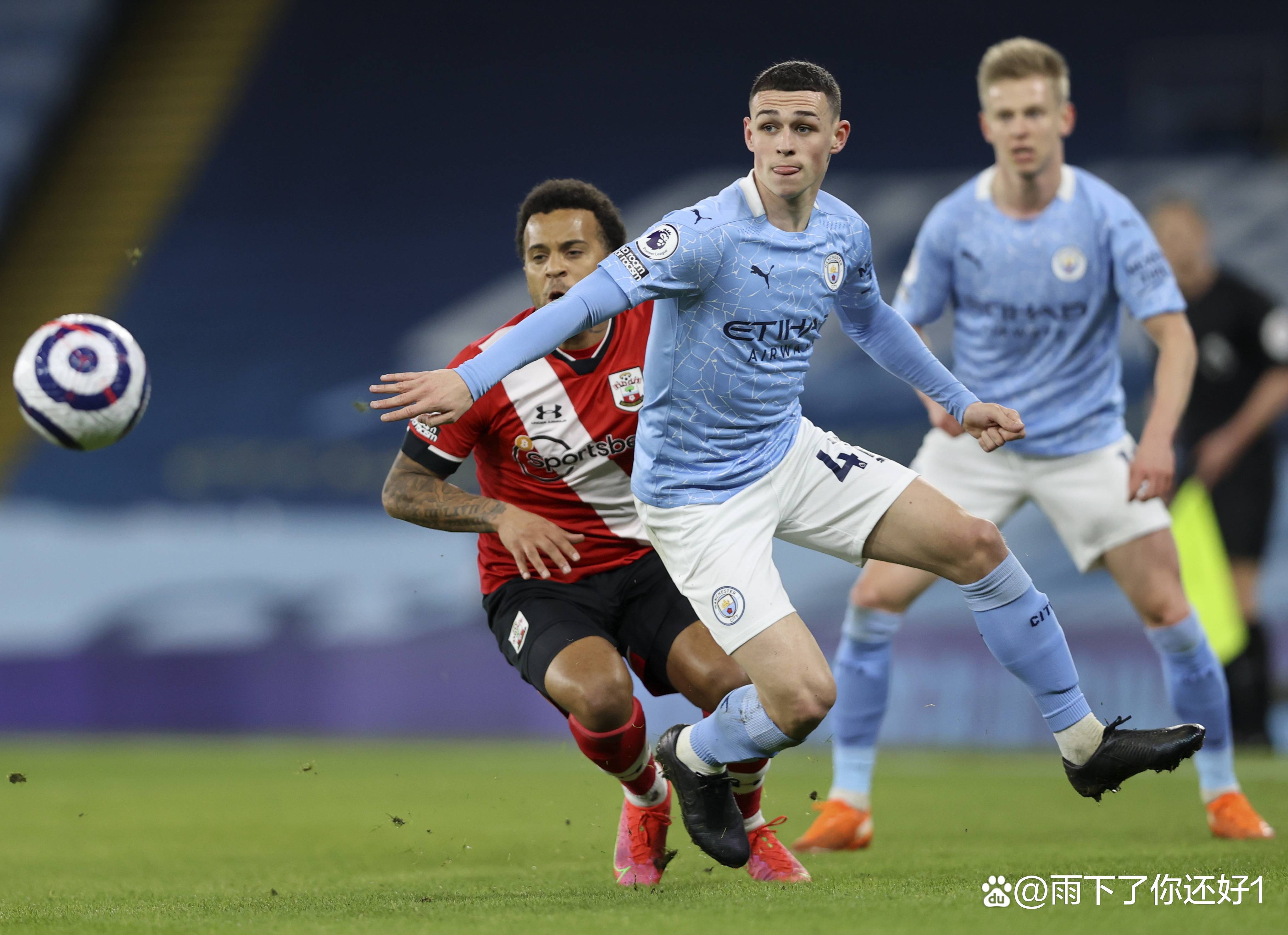 多特蒙德客场获胜,晋级前景看好 多特蒙德客场获胜,晋级前景看好