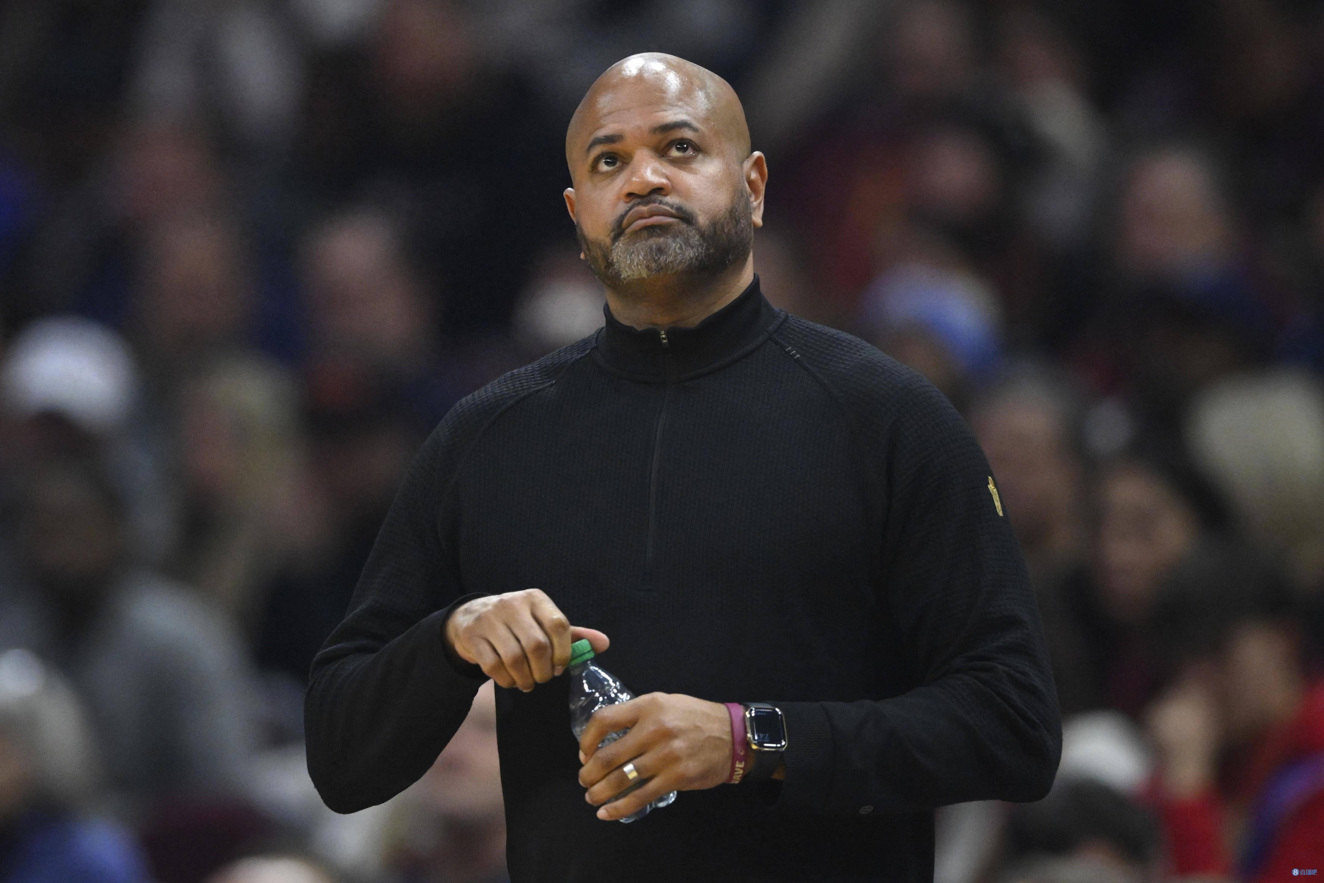 球队主帅挑选新策略备战下一场比赛 球队主帅挑选新策略备战下一场比赛