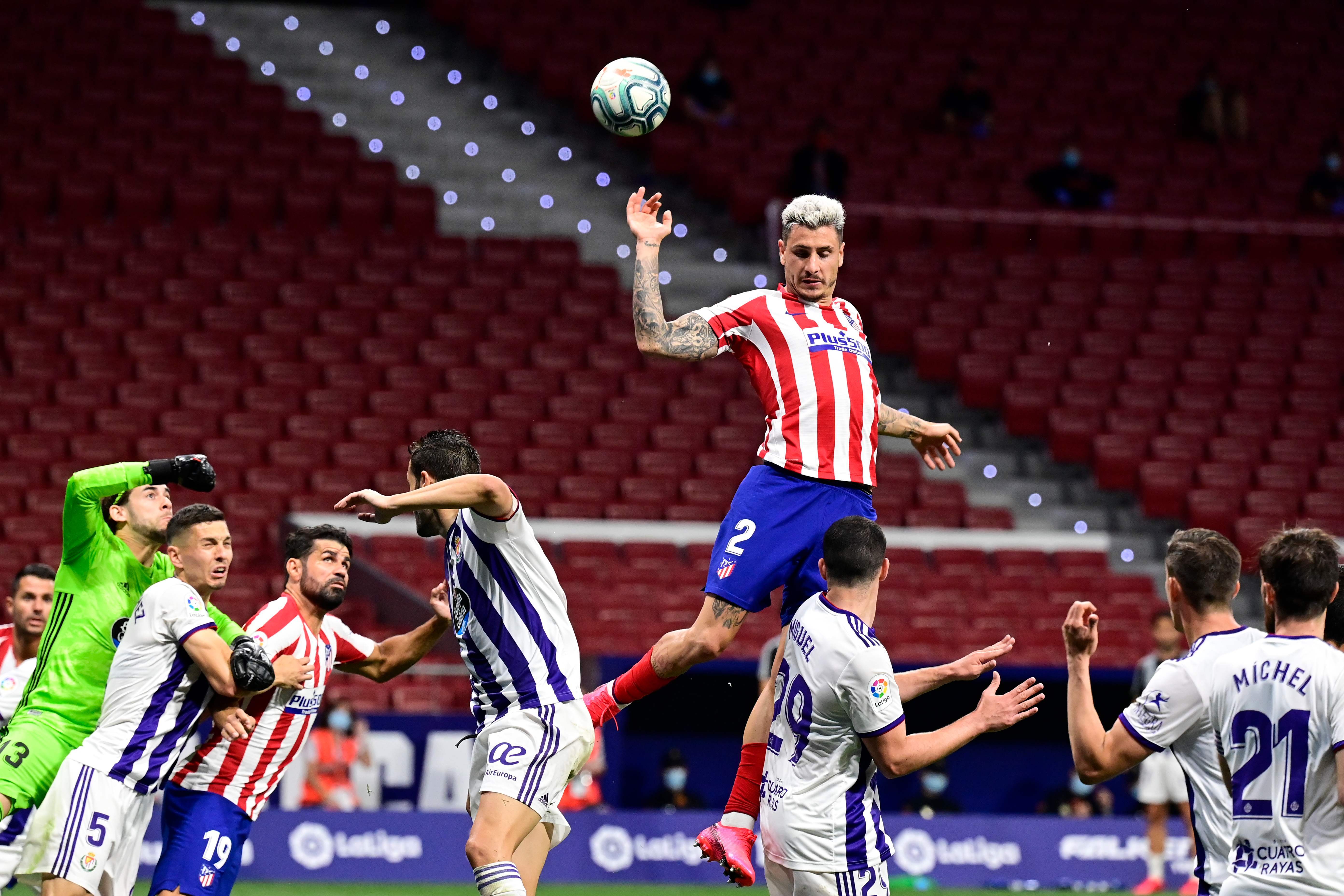 星空体育-阿尔梅里亚主场-不敌巴伦西亚，遭遇败绩