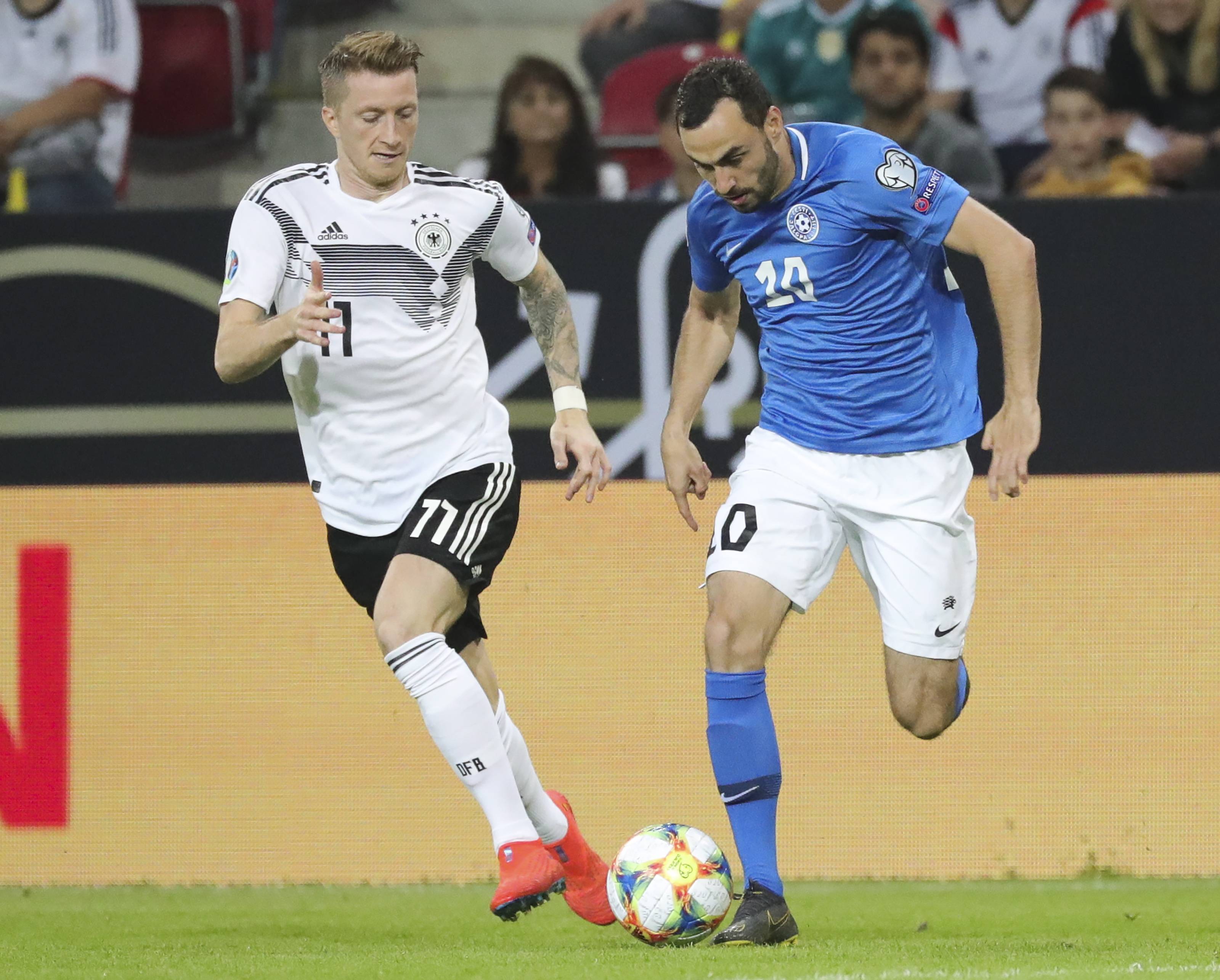 瑞典队在国际赛场上展现实力,晋级下一轮! 瑞典队在国际赛场上展现实力,晋级下一轮!