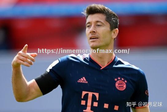 罗伯特-莱万多夫斯基梅开二度,拜仁继续高歌猛进 罗伯特-莱万多夫斯基梅开二度,拜仁继续高歌猛进