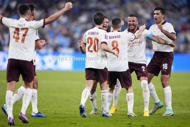 曼彻斯特城队冲刺亚冠,球迷期待冠军归来 曼彻斯特城队冲刺亚冠,球迷期待冠军归来