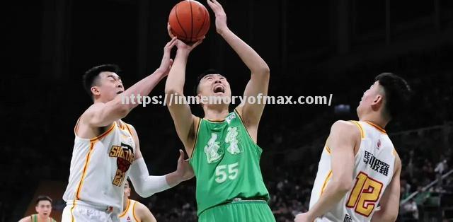 辽宁男篮火力全开,目标是击败上海队 辽宁男篮火力全开,目标是击败上海队