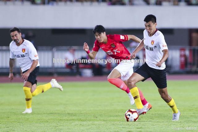 临场求胜:球队士气高涨或为关键 临场求胜:球队士气高涨或为关键