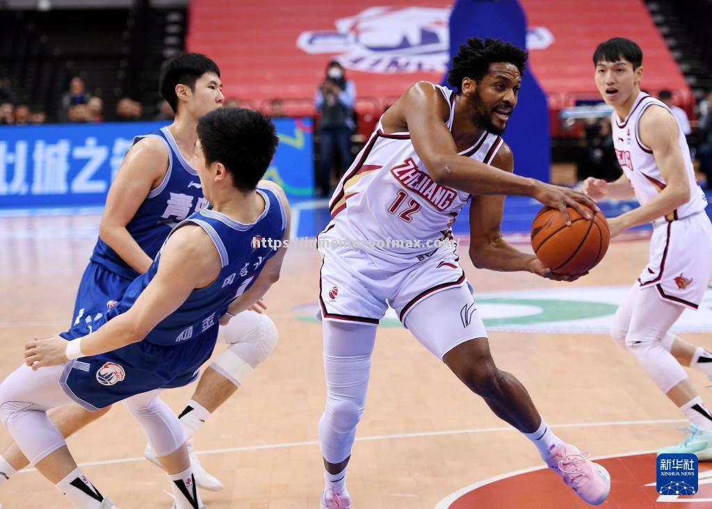 江苏男篮客场战胜浙江稠州队 江苏男篮客场战胜浙江稠州队