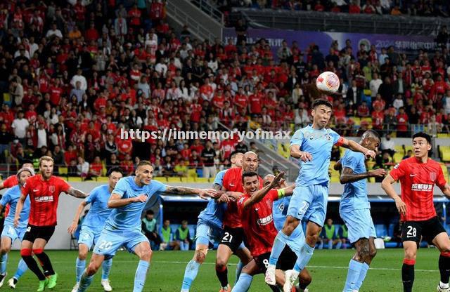 星空体育-里昂联赛表现亮眼，连续取得胜利