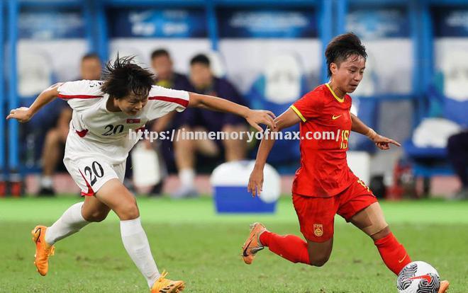 泰国队在女子足球锦标赛中迎来胜利 泰国队在女子足球锦标赛中迎来胜利