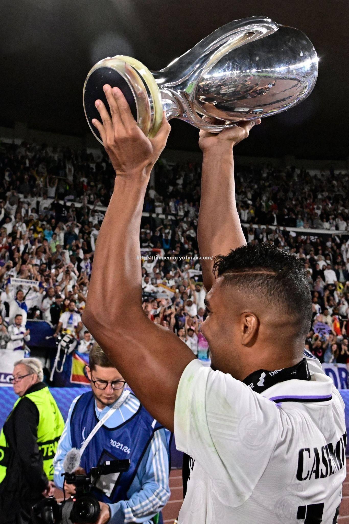 皇家马德里中场精心传球助攻! 皇家马德里中场精心传球助攻!