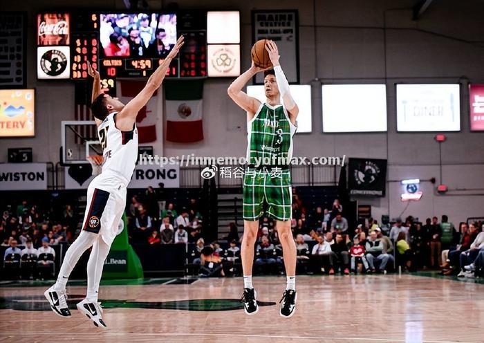 球员状态火爆,全队战力得到提升 球员状态火爆,全队战力得到提升