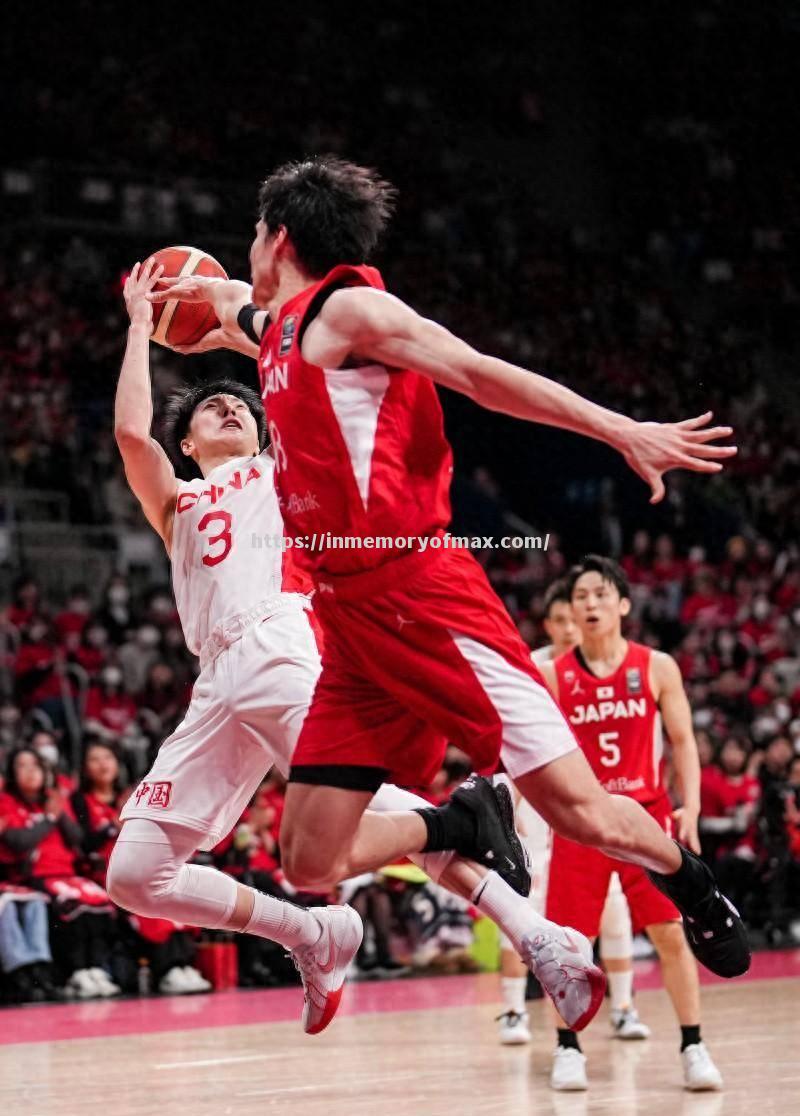 世界篮球盛事中一幕不容错过的精彩瞬间 世界篮球盛事中一幕不容错过的精彩瞬间