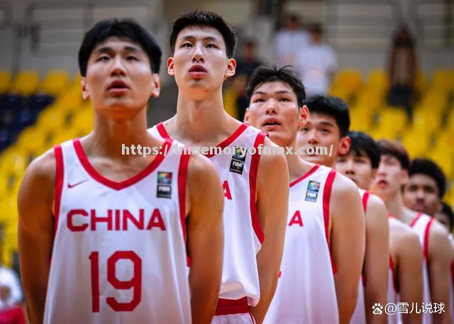 精彩对决引发热议,中国队轻松晋级八强 精彩对决引发热议,中国队轻松晋级八强