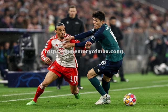 拜仁慕尼黑在德甲比赛中连胜,领跑全场 拜仁慕尼黑在德甲比赛中连胜,领跑全场