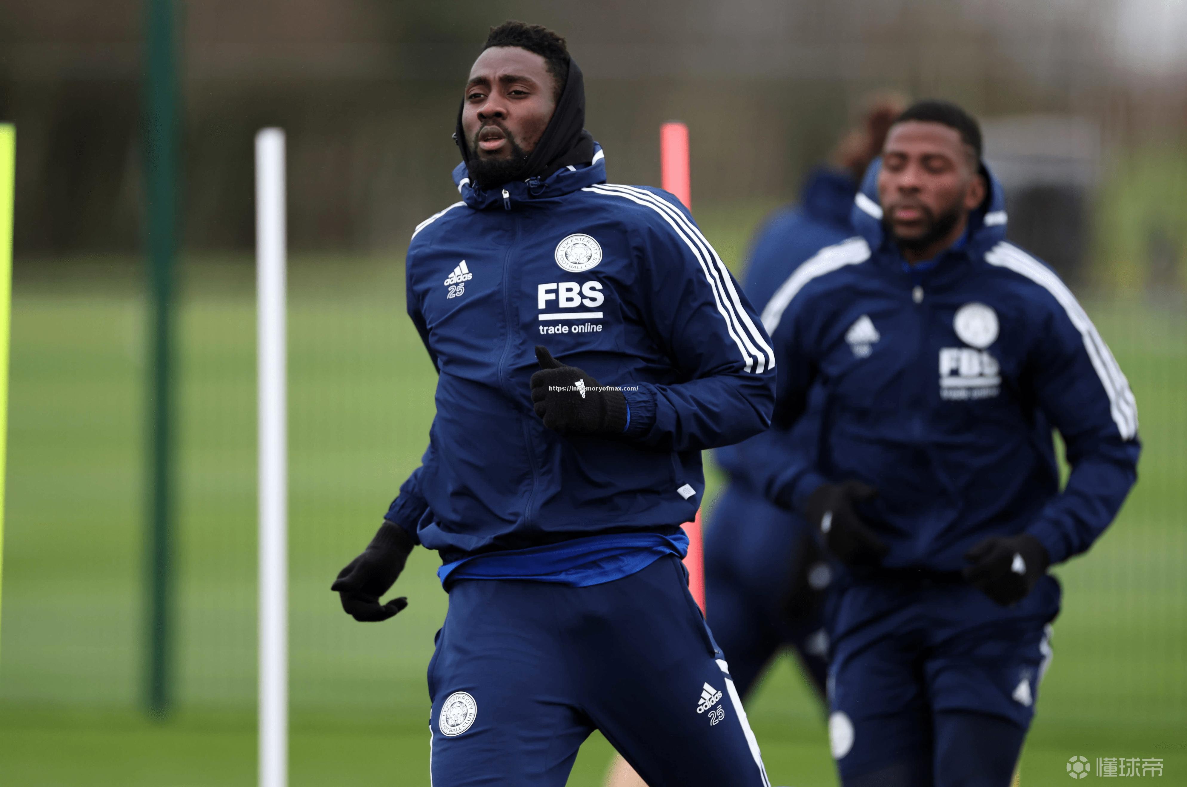 利物浦主场逼平莱斯特城:确保不败 利物浦主场逼平莱斯特城:确保不败