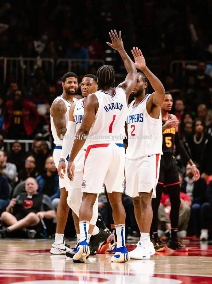 运动战进球王再续传奇,率队击败对手 运动战进球王再续传奇,率队击败对手