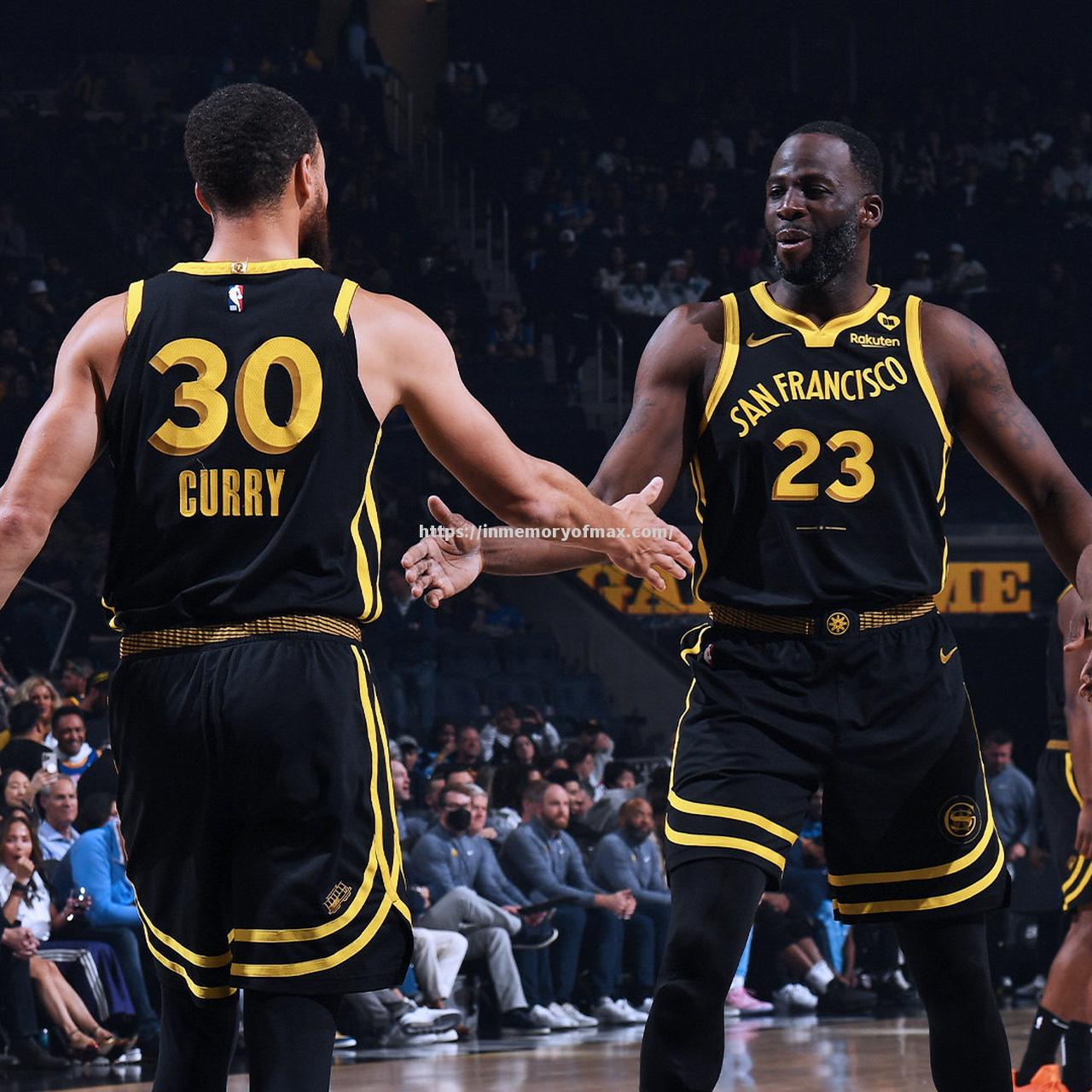 勇士战胜灰熊,库里再献神奇表现成全场焦点 勇士战胜灰熊,库里再献神奇表现成全场焦点