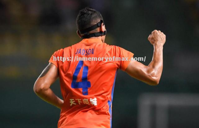 星空体育-山东鲁能主场决意夺胜，天津泰达防守稳健坚守胜果