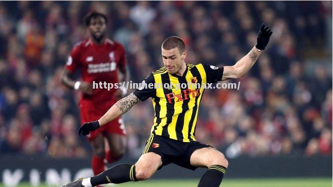 莱斯特城主场击败沃特福德:保持领跑 莱斯特城主场击败沃特福德:保持领跑