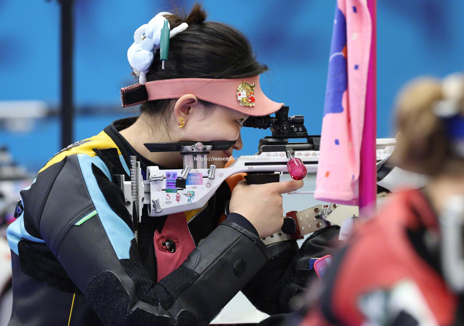 射击选手表现出色,蝉联单项冠军 射击选手表现出色,蝉联单项冠军