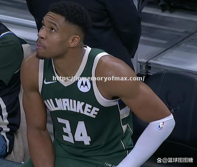 星空体育-开拓者逆转雄鹿，取得难得一胜