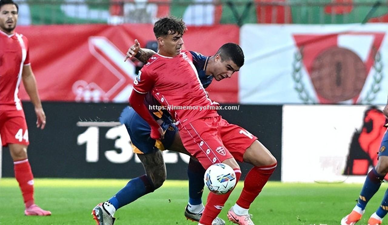 意甲比赛风云突变,球员拼尽全力 意甲比赛风云突变,球员拼尽全力