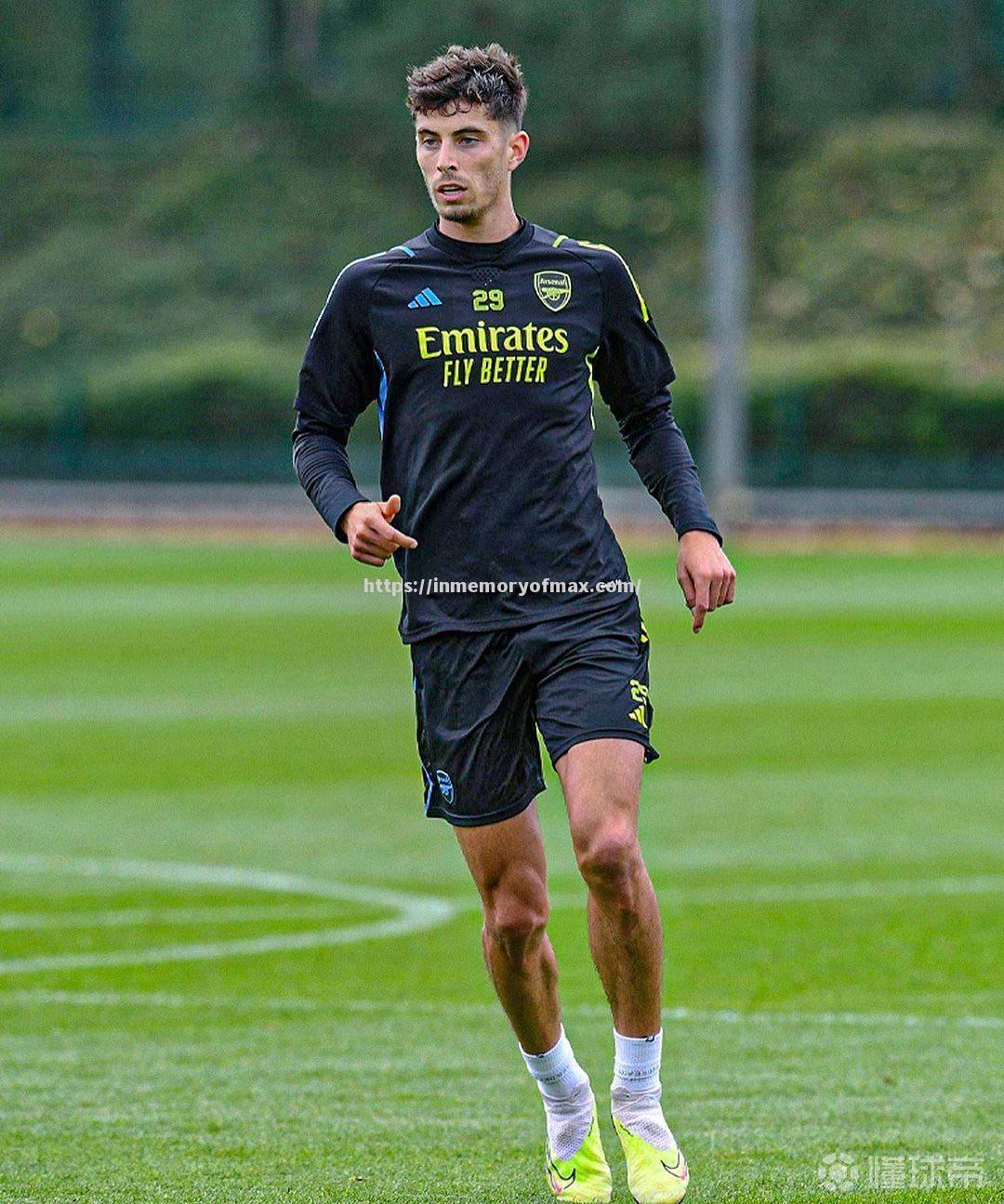 阿森纳主场战平,球员积极备战下一轮对决 阿森纳主场战平,球员积极备战下一轮对决