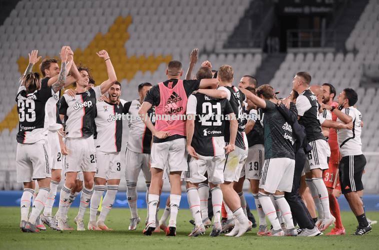 尤文图斯全队备战期待新一轮比赛 尤文图斯全队备战期待新一轮比赛