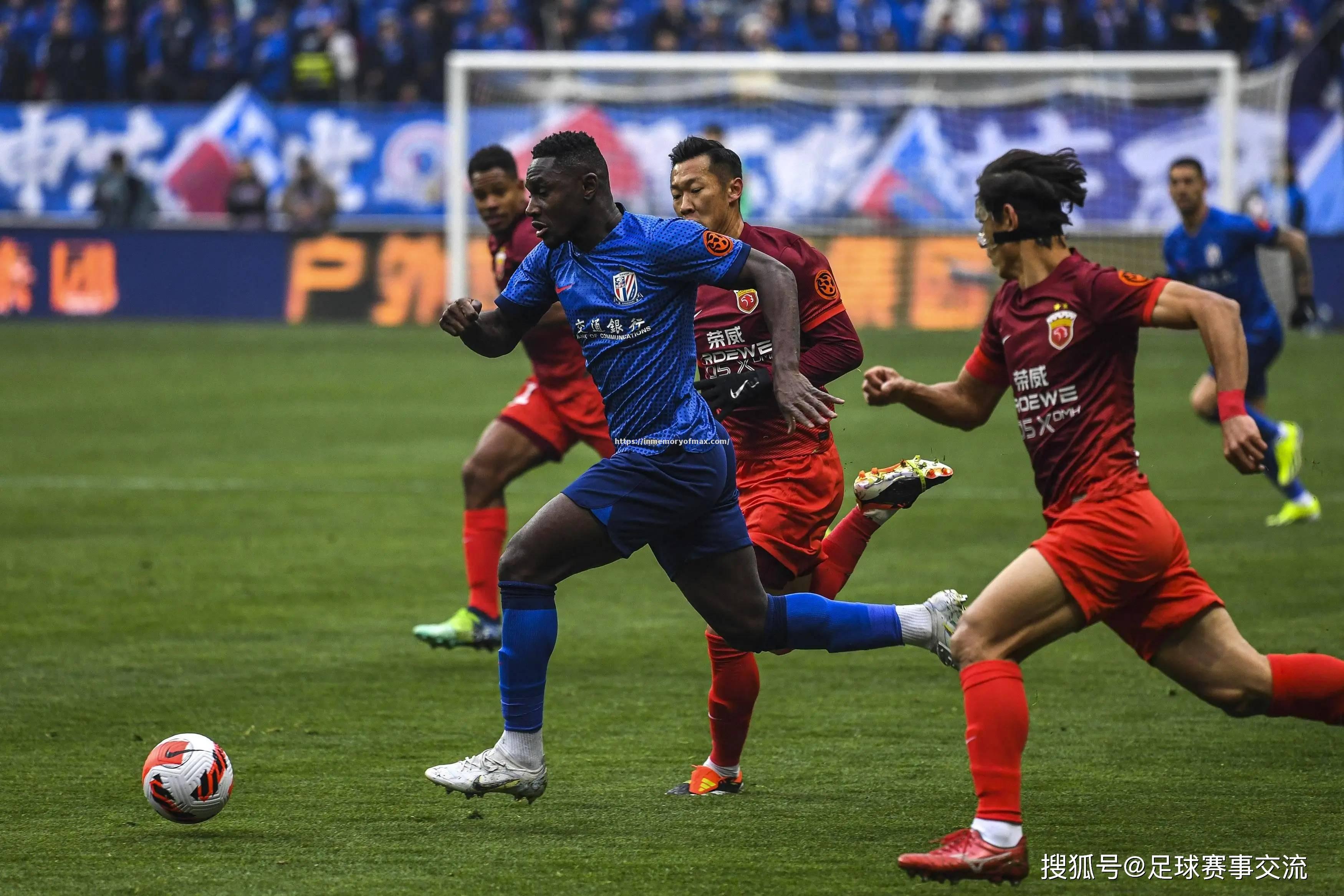 星空体育-足球队伍实力眼下，比赛选手各显神通