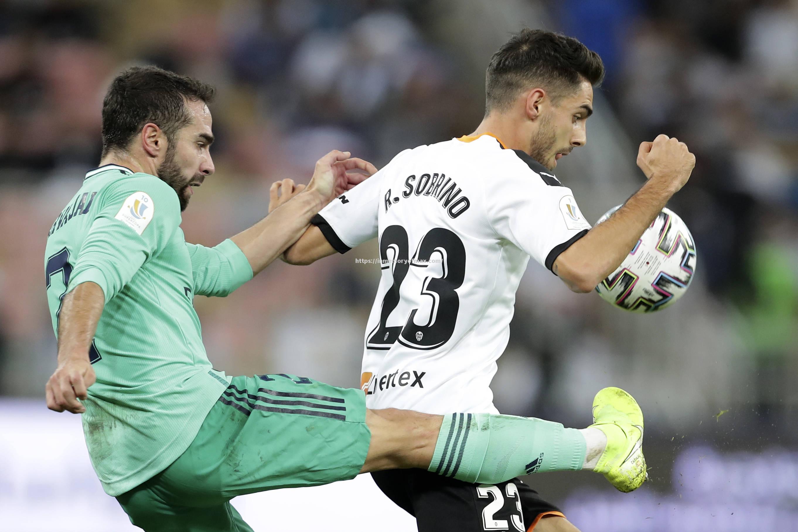 巴塞罗那对战皇家马德里,西甲豪门擦肩 巴塞罗那对战皇家马德里,西甲豪门擦肩